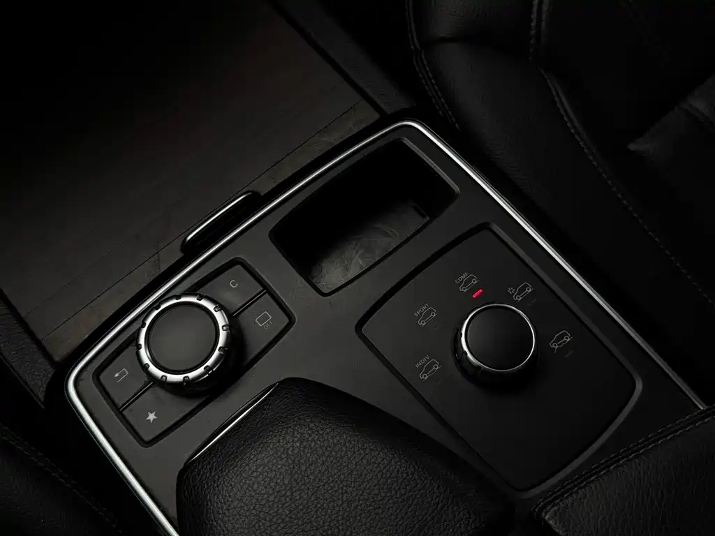 Mercedes-Benz GLE 2017 — фото 8