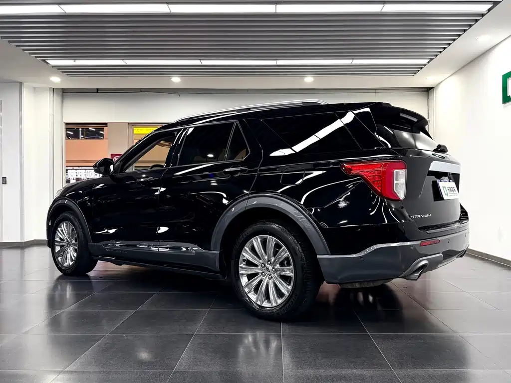 Ford Explorer 2022 — фото 4