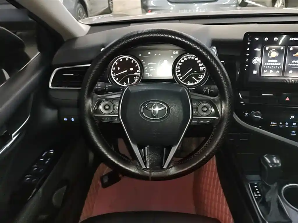 Toyota Camry 2022 — фото 11