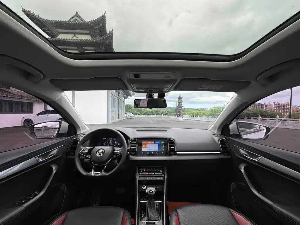 Skoda Karoq 2023 — фото 17