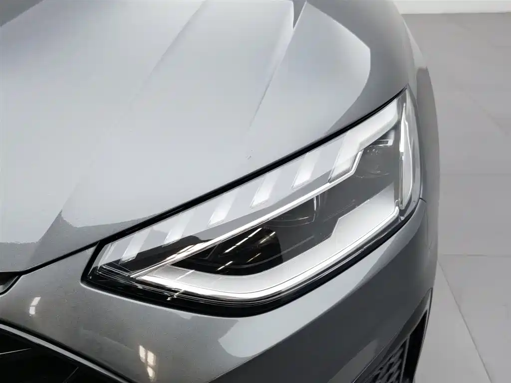 Audi A4L 2022