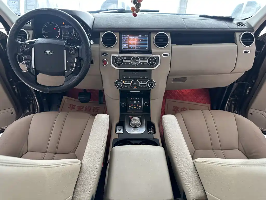 Land Rover Discovery 2013 — фото 9