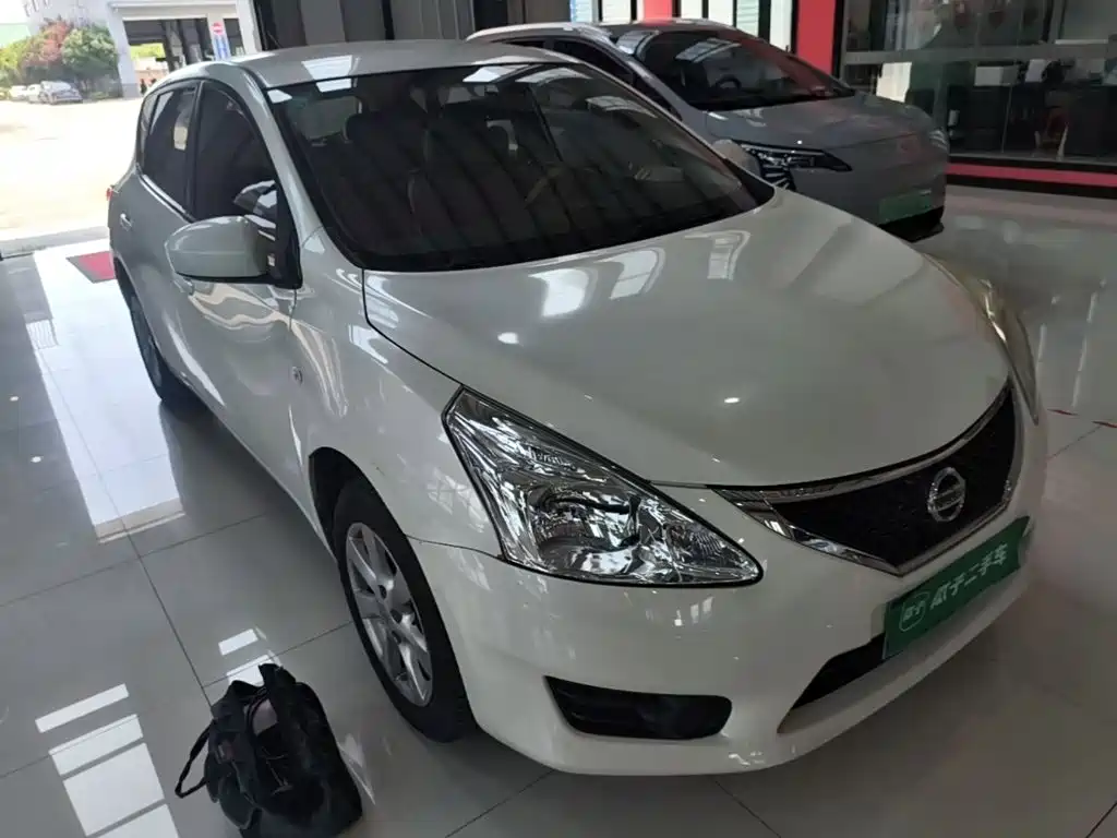 Nissan Tiida 2016