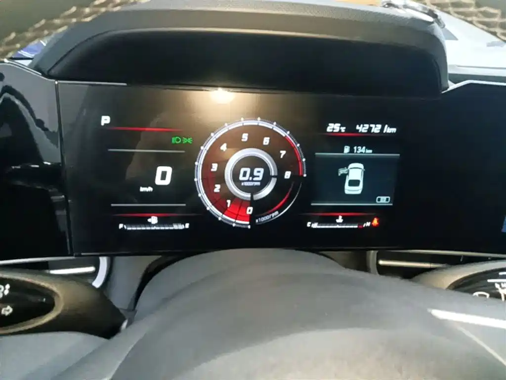 Hyundai Elantra 2022 — фото 12