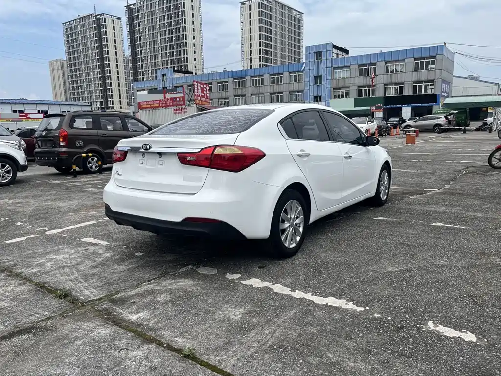 Kia K3 2015
