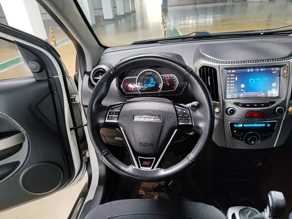 Haval H1 2017 — фото 11