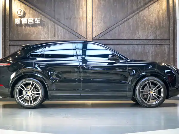 Porsche Cayenne 2023