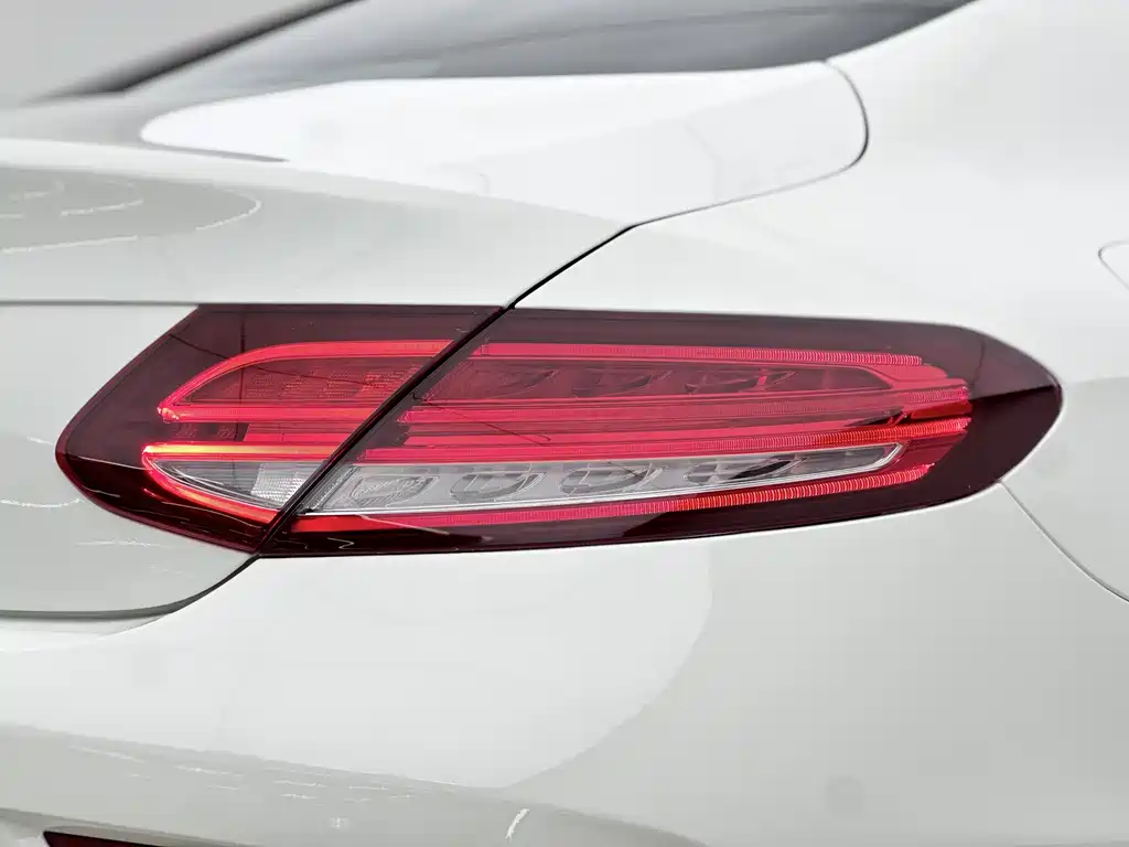 Mercedes-Benz C-Class 2016 — фото 16