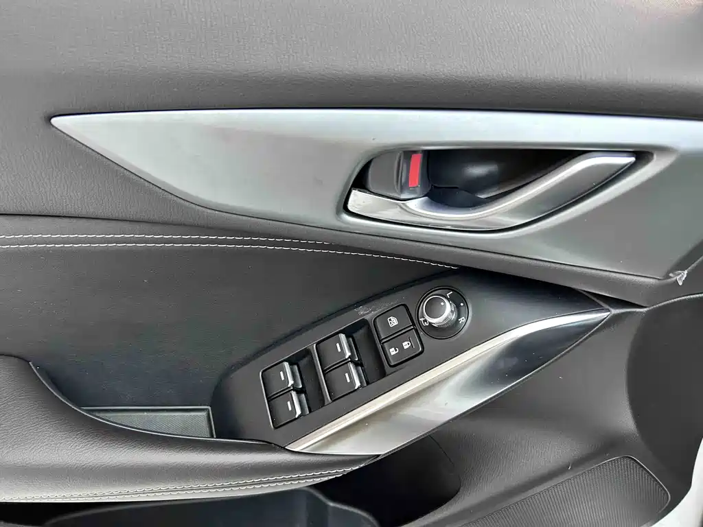 Mazda CX-4 2019 — фото 15