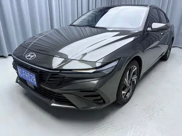 Hyundai Elantra 2023