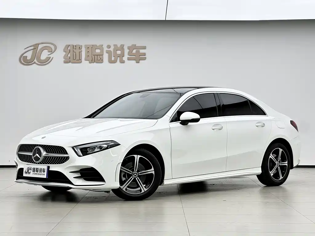 Mercedes-Benz A-Class 2023 — фото 1