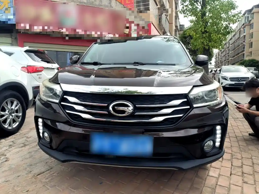 GAC Trumpchi GS4 2017 — фото 3