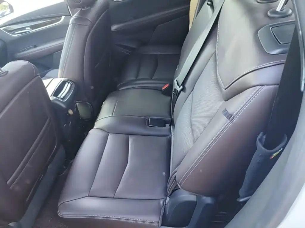 Cadillac XT6 2021 — фото 17