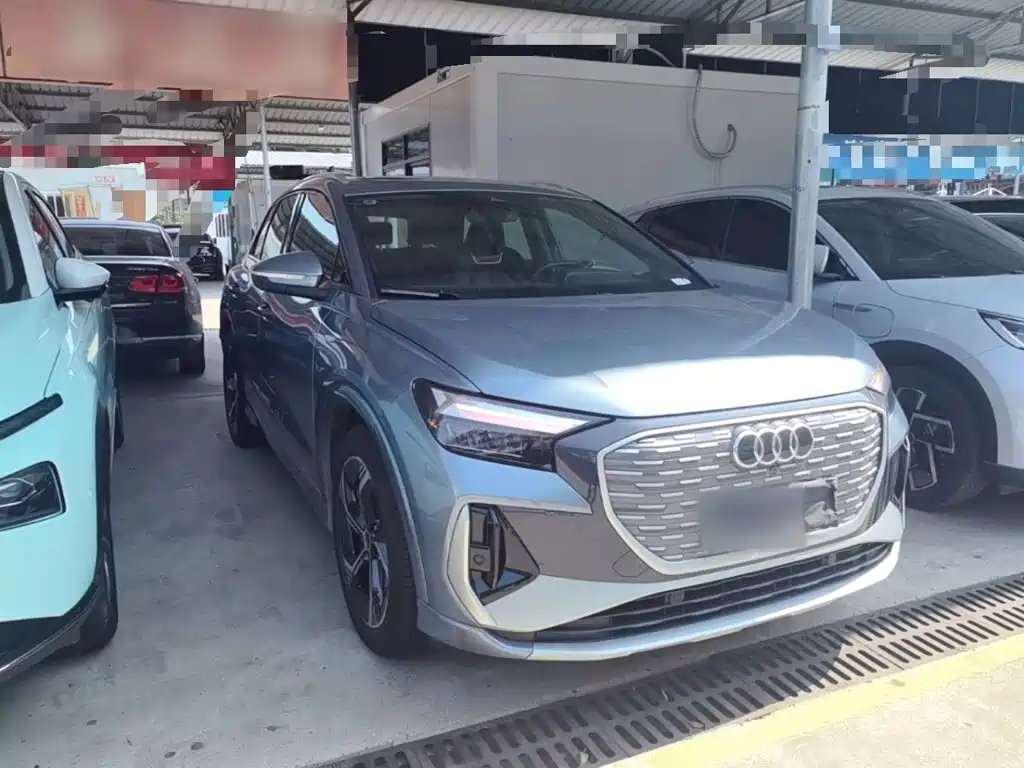 Audi Q4 e-tron 2024