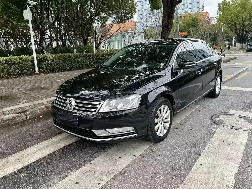 Volkswagen Magotan 2013