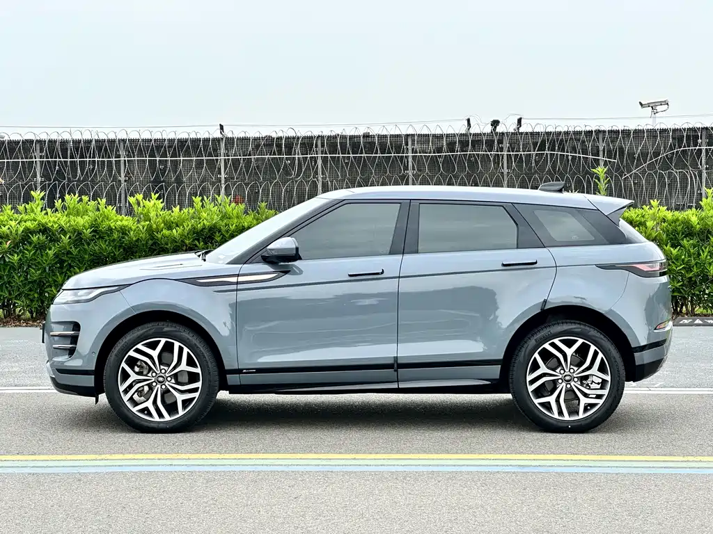 Land Rover Evoque 2021 — фото 4