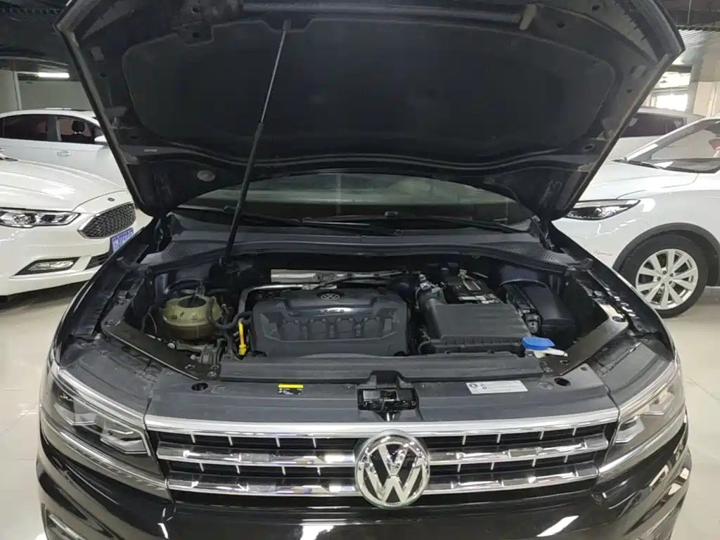 Volkswagen Tiguan L 2018 — фото 20