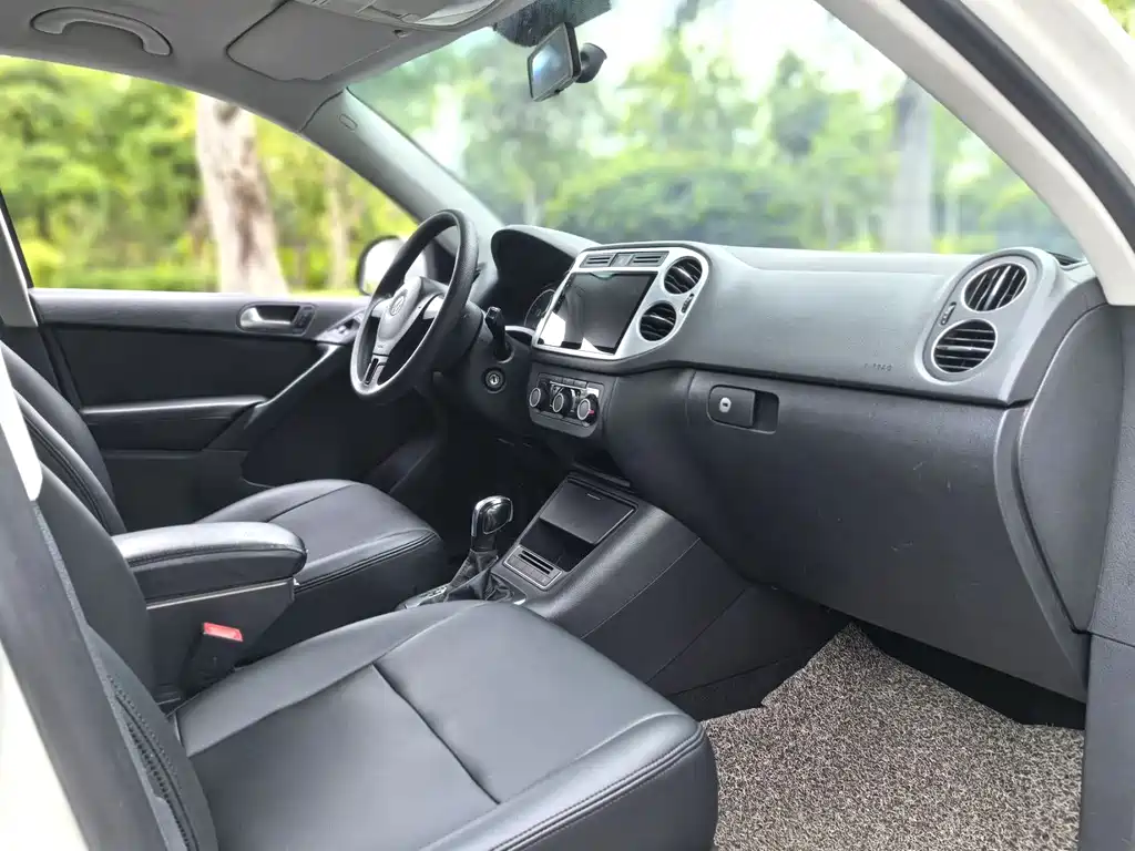 Volkswagen Tiguan 2015 — фото 26