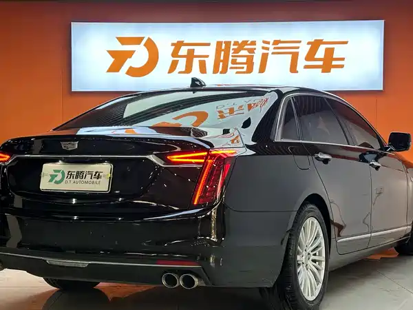 Cadillac CT6 2021
