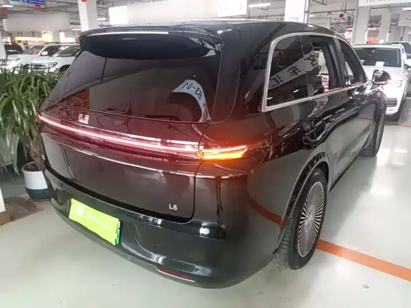 Li Auto L8 2023