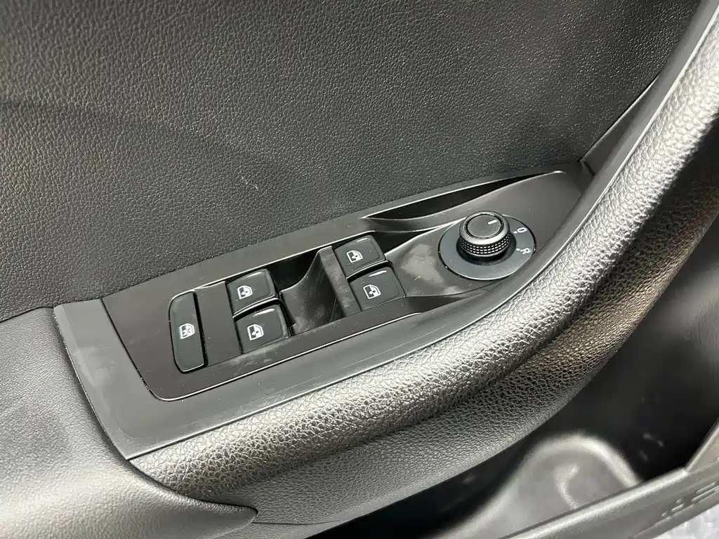 Skoda Kamiq 2023 — фото 10