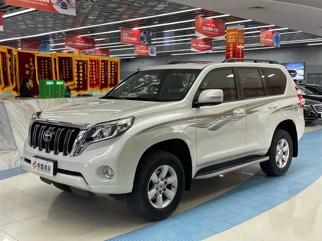 Toyota Prado 2017 — фото 1