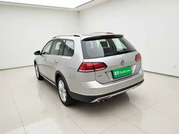 Volkswagen Golf 2020