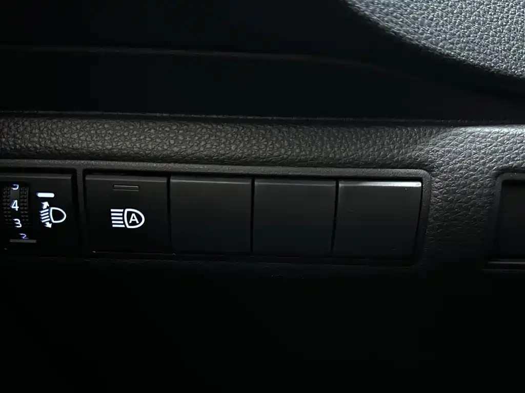 Toyota Corolla 2022 — фото 18