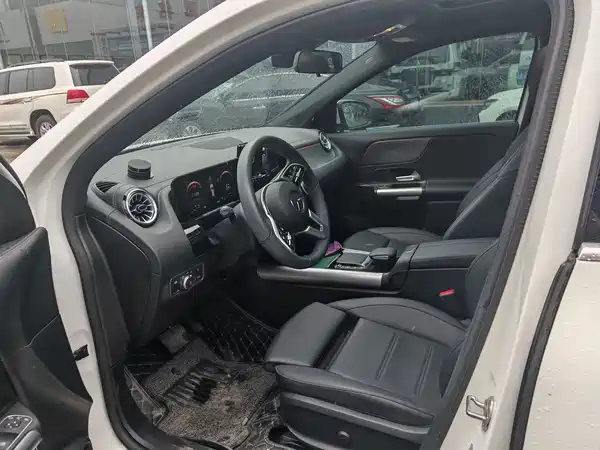 Mercedes-Benz EQA 2023