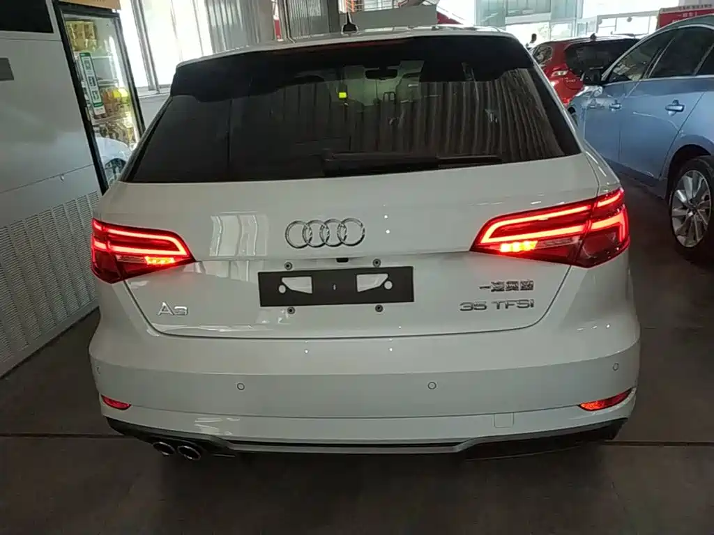 Audi A3 2021 — фото 6