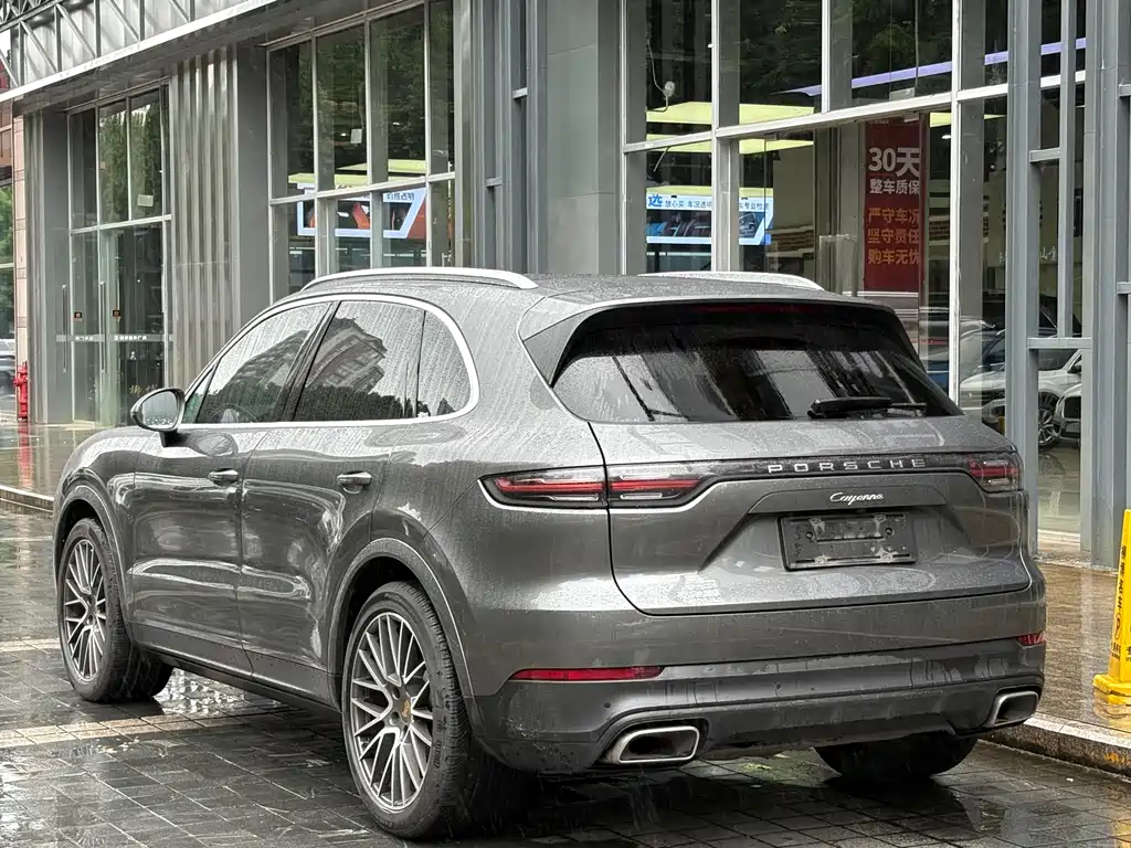 Porsche Cayenne 2022 — фото 14