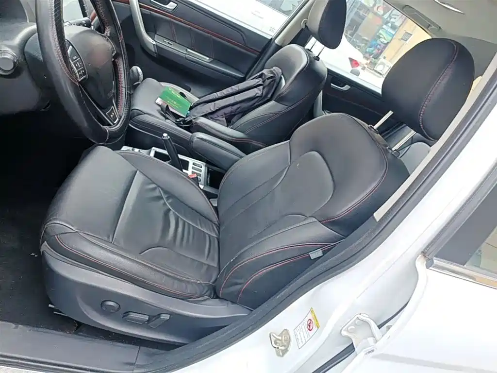 Haval H6 2015 — фото 15