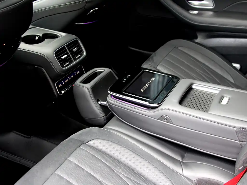 Mercedes-Benz GLS AMG 2024 — фото 16