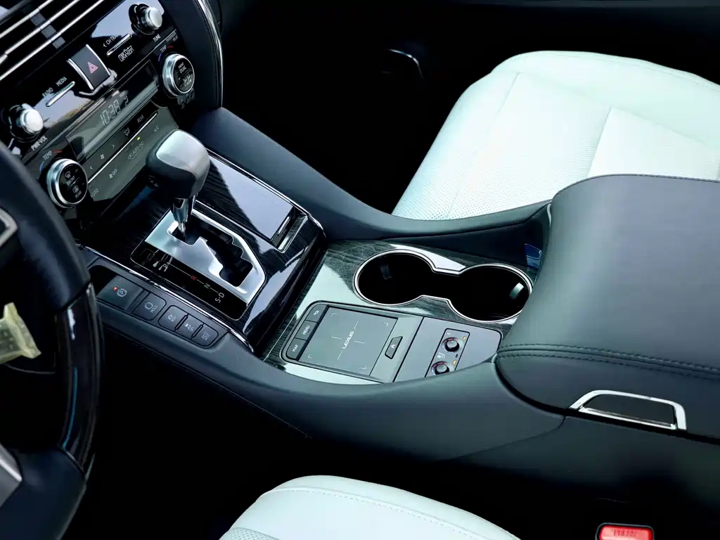 Lexus LM 2021
