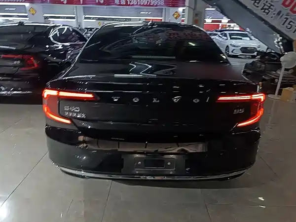 Volvo S90 2021