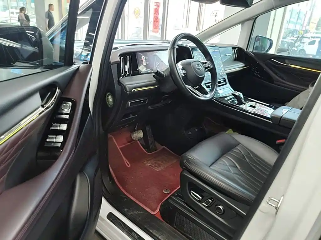 GAC Motor Trumpchi M8 2023 — фото 16