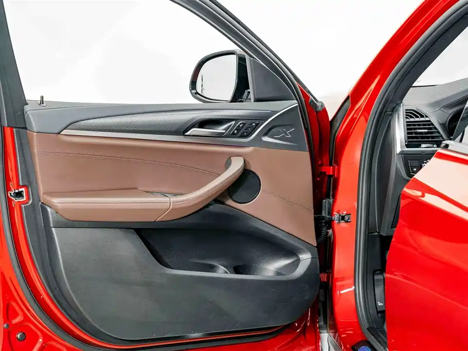 BMW X4 2020 — фото 17