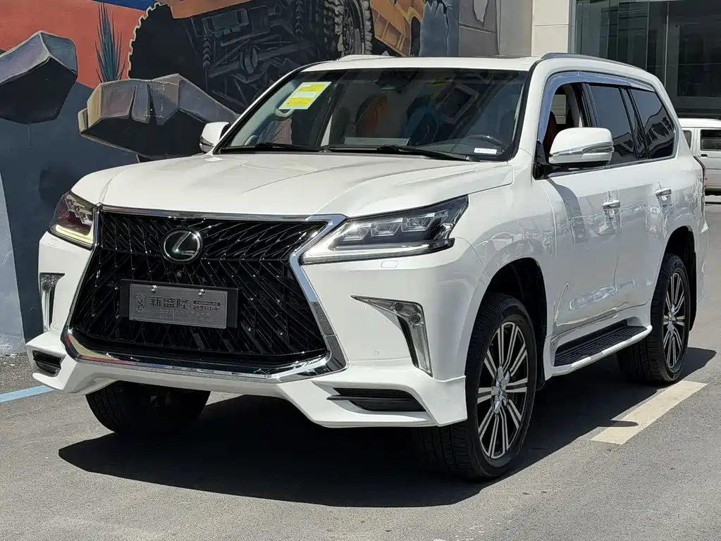 Lexus LX 2018 — фото 2