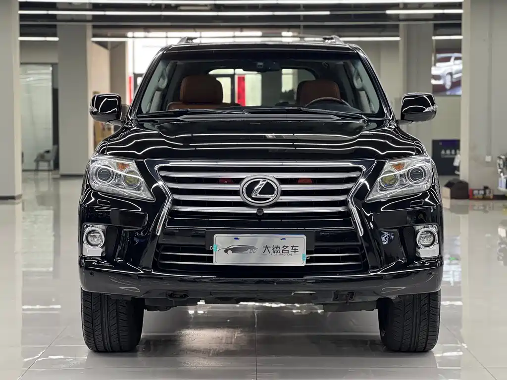 Lexus LX 2014 — фото 2