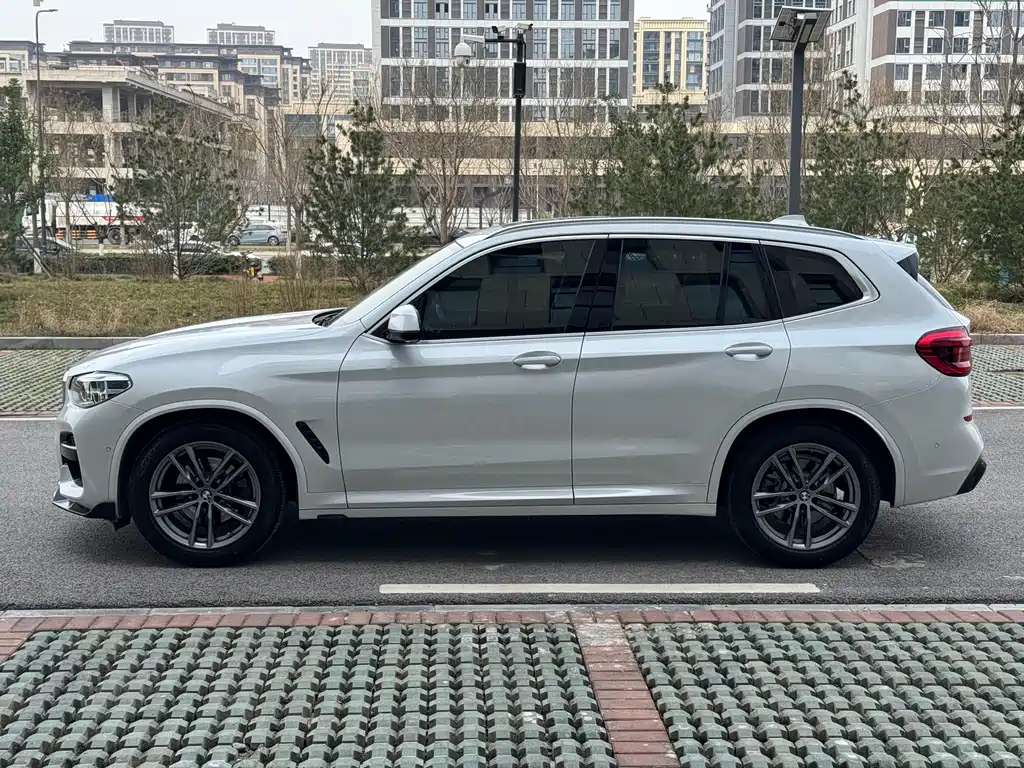 BMW X3 2021 — фото 30