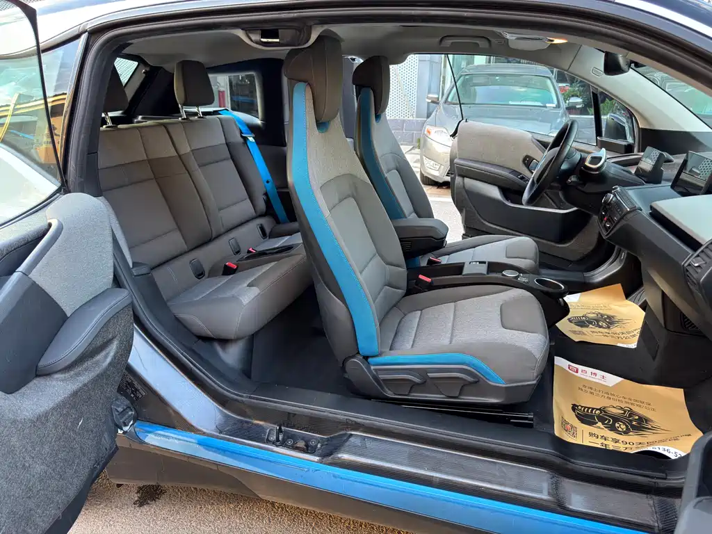BMW i3 2019 — фото 11