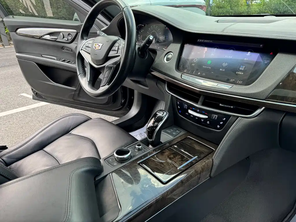 Cadillac CT6 2021 — фото 15