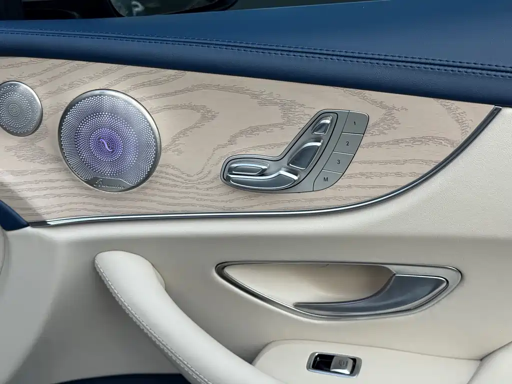 Mercedes-Benz E-Class 2021 — фото 24