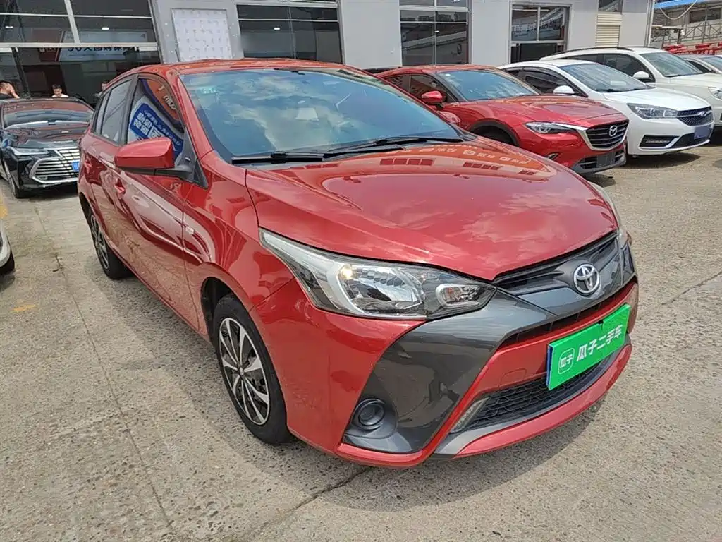 Toyota Yaris L 2017 — фото 4