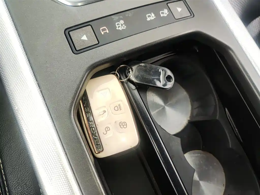 Land Rover Evoque 2014 — фото 17
