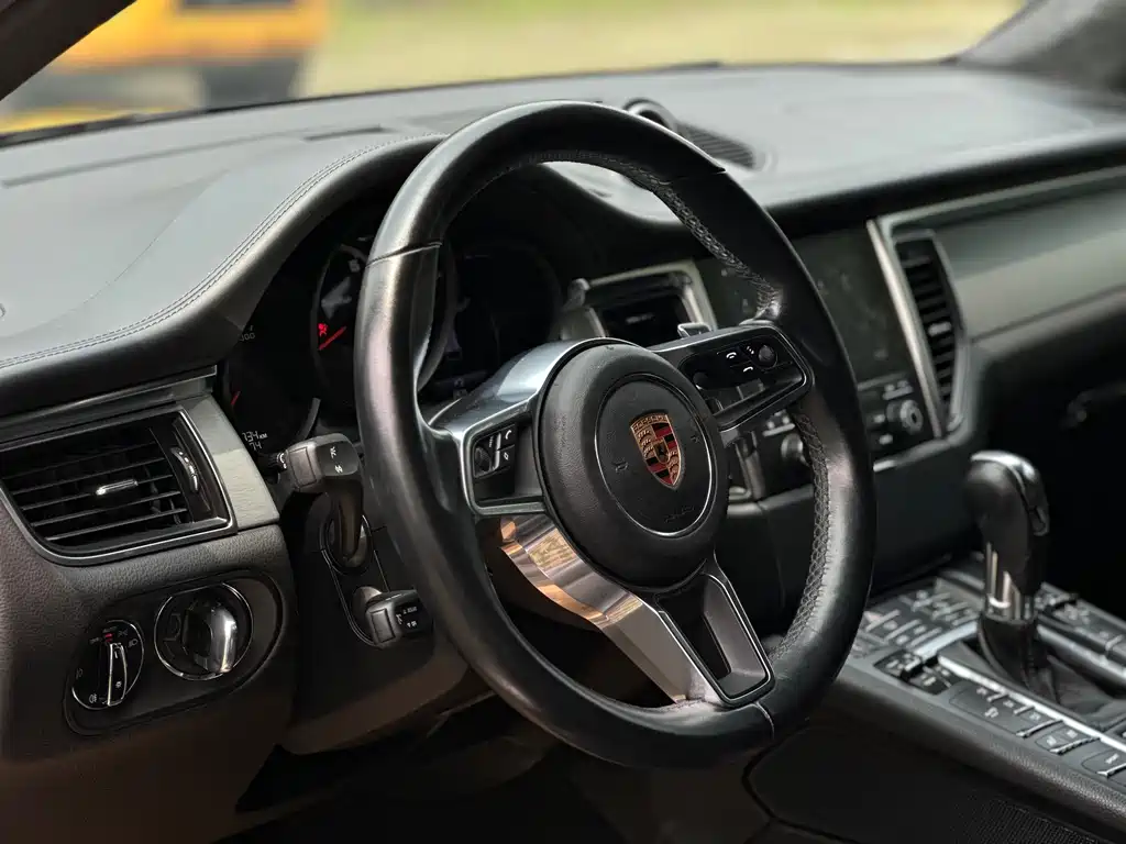 Porsche Macan 2018