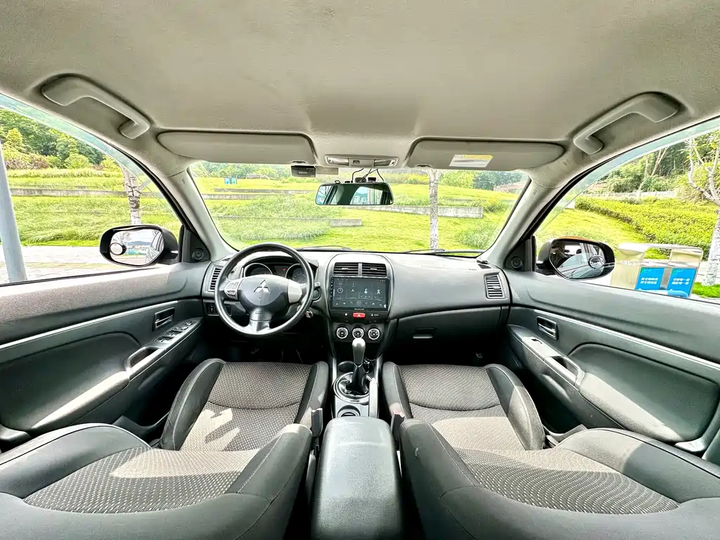 Mitsubishi ASX 2015 — фото 38