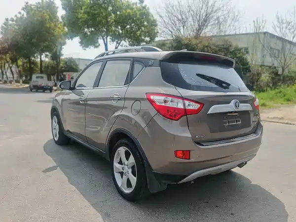 Changan CS35 2015