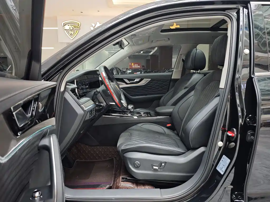 Hongqi HS5 2022
