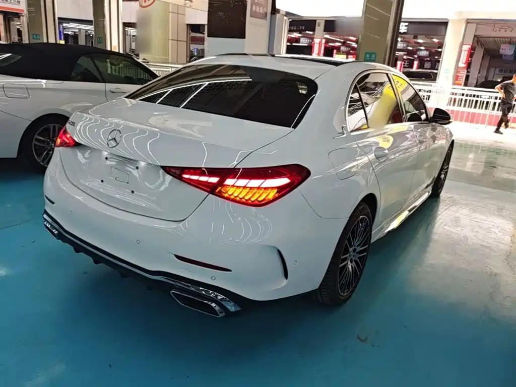 Mercedes-Benz C-Class 2023 — фото 7